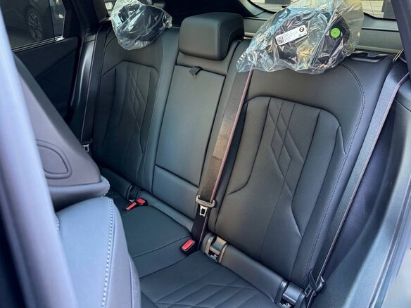2025 BMW X3 20i xDrive IV (G45/G48), чёрный - вид 16