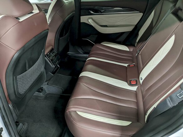 2024 Geely Monjaro I, белый - вид 16