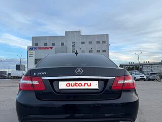 2011 Mercedes-Benz E-Класс 300 IV (W212, S212, C207), чёрный, 1750000 рублей, вид 5