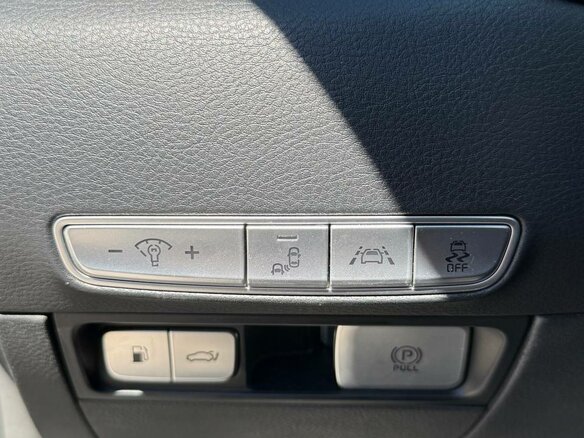 2020 Kia K900 II, чёрный, 3200000 рублей - вид 8