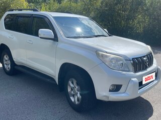 2012 Toyota Land Cruiser Prado 150 Series, белый, 3300000 рублей, вид 3
