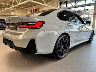 2024 BMW 3 серии 320i VII (G2x) Рестайлинг 2, серый, 4790000 рублей, вид 4