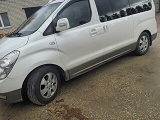 2012 Hyundai Grand Starex I, белый, 1700000 рублей, вид 3