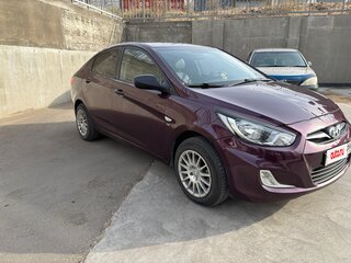 2012 Hyundai Solaris I, фиолетовый, 898000 рублей, вид 2