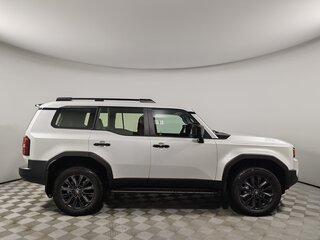 2025 Toyota Land Cruiser Prado 250 Series, белый, 13300000 рублей, вид 4