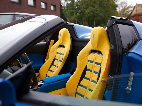2025 Ferrari 12Cilindri Spider, синий, 85800000 рублей - вид 22