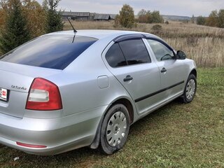 2012 Skoda Octavia II (A5) Рестайлинг, серебристый, 650000 рублей, вид 2