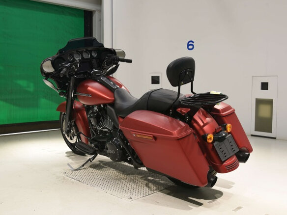 2019 Harley-Davidson Street Glide, красный, 1900000 рублей - вид 5