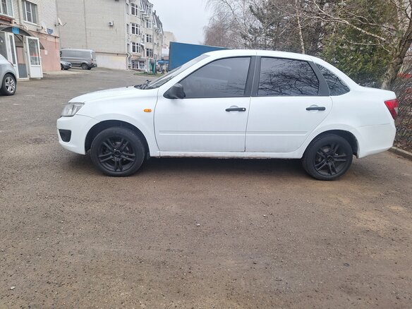 2017 Lada (ВАЗ) Granta I, белый, 445000 рублей - вид 3