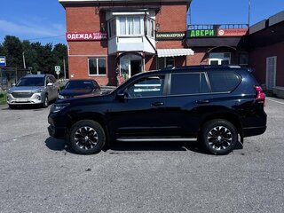 2019 Toyota Land Cruiser Prado 150 Series Рестайлинг 2, чёрный, 7200000 рублей, вид 4