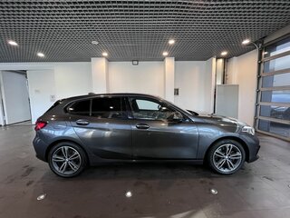 2019 BMW 1 серии 118i III (F40), серый, 1849000 рублей, вид 2