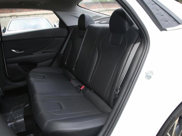 2026 Hyundai Elantra VII (CN7) Рестайлинг, белый, 1930000 рублей - вид 19