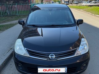 2010 Nissan Tiida I Рестайлинг, коричневый, 615000 рублей, вид 1