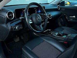 2020 Mercedes-Benz CLA 200 II (C118, X118), синий, 2710700 рублей, вид 5