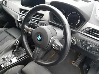 2020 BMW X2 sDrive18i I (F39), белый, 1500000 рублей, вид 2