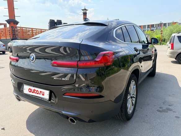 2019 BMW X4 30i II (G02), чёрный, 4400000 рублей - вид 4