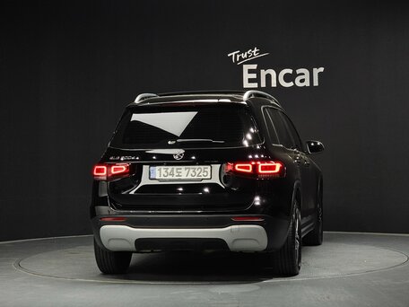 2021 Mercedes-Benz GLB 200 d I (X247), чёрный, 2559000 рублей, вид 4