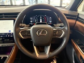 2025 Lexus LBX, белый, 3070007 рублей, вид 4