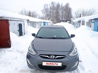 2013 Hyundai Solaris I, чёрный, 750000 рублей, вид 2