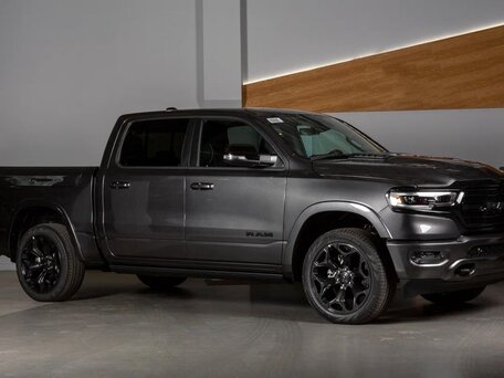 2022 Ram 1500 Crew Cab V, серый, 8998000 рублей, вид 1