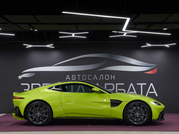 2018 Aston Martin V8 Vantage IV, зелёный - вид 5
