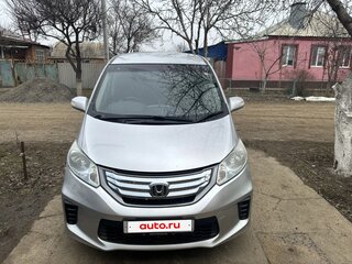 2012 Honda Freed Spike I Рестайлинг, серебристый, 1070000 рублей, вид 1