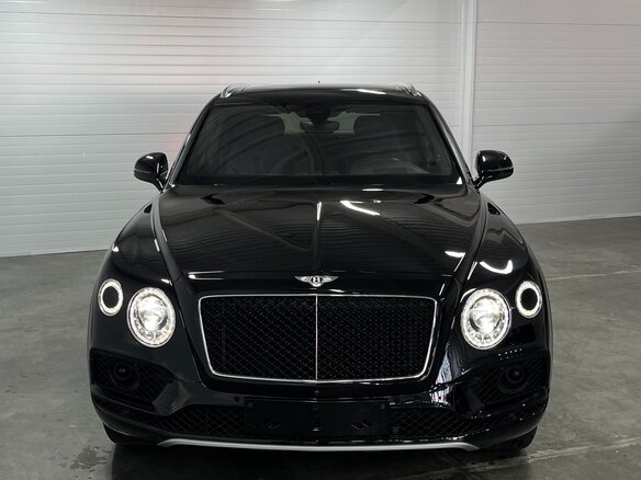 2017 Bentley Bentayga I, чёрный - вид 2