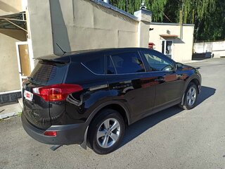 2013 Toyota RAV4 IV (XA40), чёрный, 1800000 рублей, вид 4
