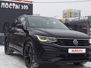 2021 Volkswagen Tiguan II Рестайлинг, чёрный, 3300000 рублей, вид 1