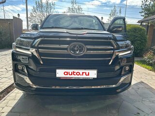 2020 Toyota Land Cruiser 200 Series Рестайлинг 2, чёрный, 9500000 рублей, вид 2