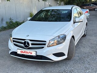 2015 Mercedes-Benz A-Класс 180 III (W176), белый, 1700000 рублей, вид 2