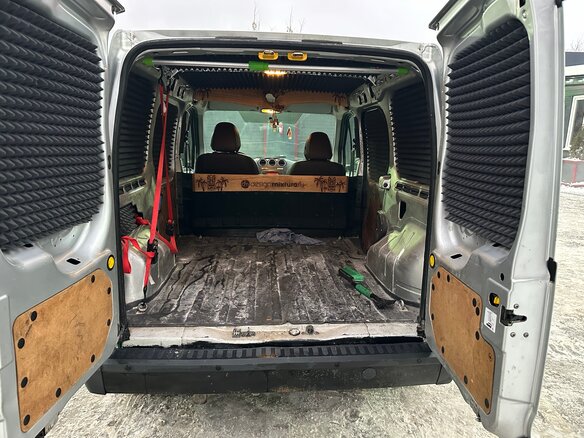 2011 Ford Transit Connect SWB I Рестайлинг, серебристый, 610000 рублей - вид 9