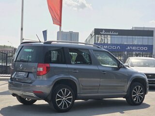 2015 Skoda Yeti I Рестайлинг, серый, 750000 рублей, вид 5