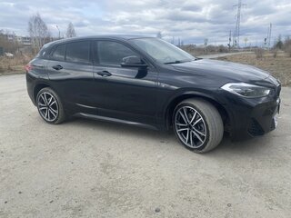2021 BMW X2 xDrive20i I (F39), чёрный, 4250000 рублей, вид 3