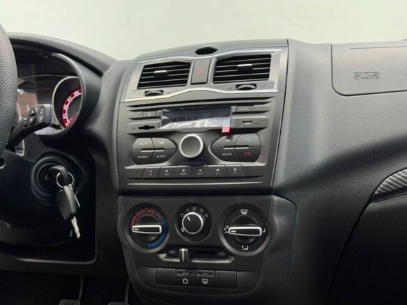 2025 Lada (ВАЗ) Granta Sport I Рестайлинг, чёрный, 1450000 рублей - вид 8