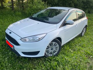 2016 Ford Focus III Рестайлинг, белый, 800000 рублей, вид 2
