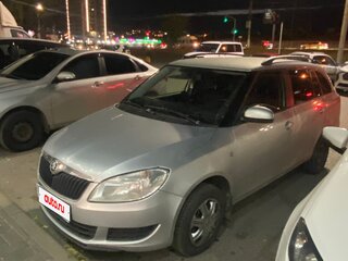 2013 Skoda Fabia II Рестайлинг, серый, 730000 рублей, вид 1
