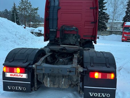 2011 Volvo FM, красный, 1960000 рублей, вид 4