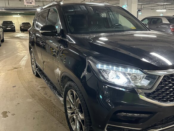 2020 SsangYong Rexton IV, чёрный, 3450000 рублей - вид 2