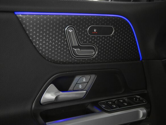 2025 Mercedes-Benz GLB 220 I (X247) Рестайлинг, белый, 5820000 рублей - вид 12