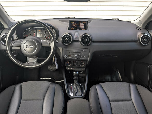 2012 Audi A1 I (8X), белый, 1200000 рублей - вид 13