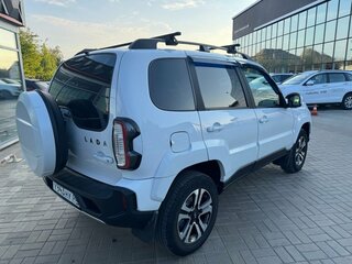 2024 Lada (ВАЗ) Niva Travel I, белый, 1149900 рублей, вид 4