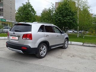 2011 Kia Sorento II, серебристый, 1350000 рублей, вид 5