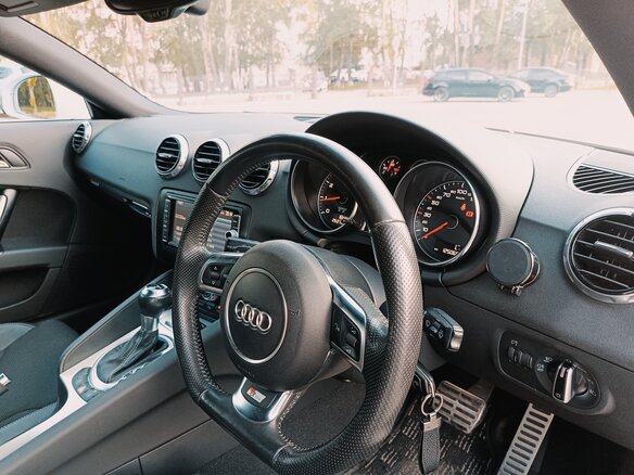 2012 Audi TT II (8J) Рестайлинг, белый, 1600000 рублей - вид 19