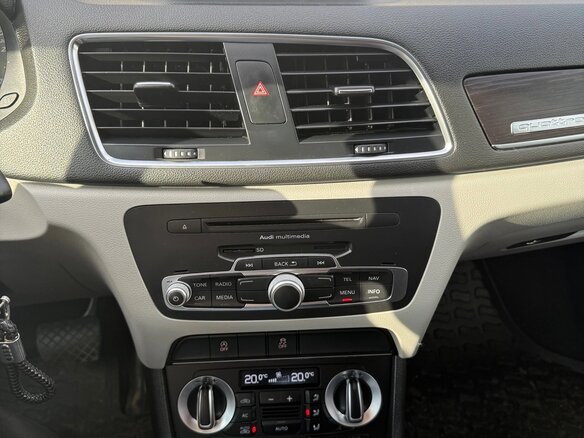 2012 Audi Q3 I (8U), белый - вид 7