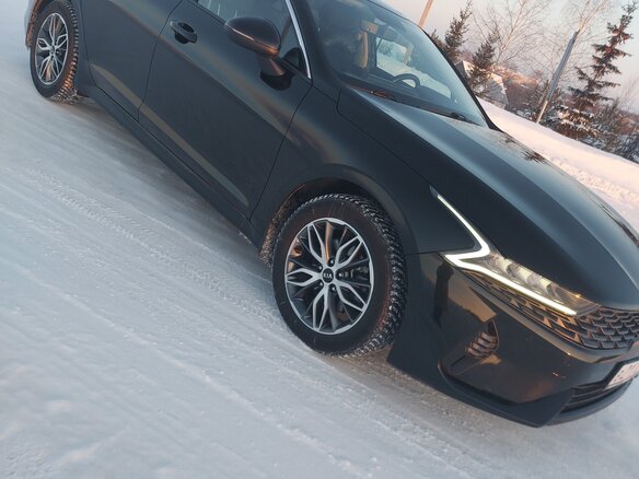 2020 Kia K5 III, чёрный, 2500000 рублей - вид 2