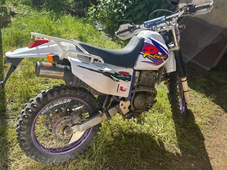 1996 Yamaha TT-R250, белый, 270000 рублей, вид 1