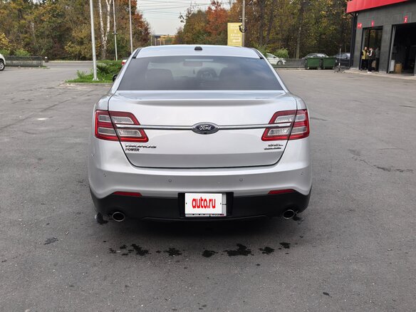 2016 Ford Taurus VI Рестайлинг, серый, 1100000 рублей - вид 4