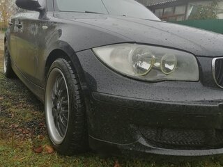 2009 BMW 1 серии 116i I (E81/E82/E87/E88) Рестайлинг, чёрный, 730000 рублей, вид 1