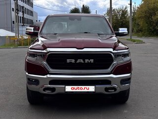 2020 Ram 1500 Crew Cab V, красный, 6800000 рублей, вид 3